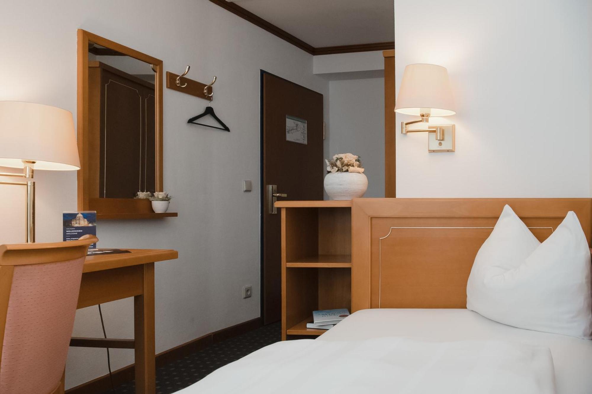 Hotel Alekto Freiberg Ngoại thất bức ảnh